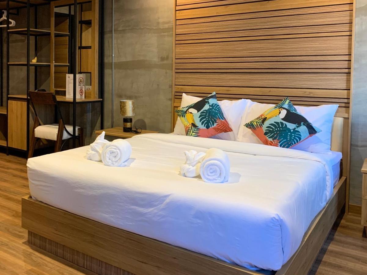 Pinghostel (Adults Only) Chiang Mai Buitenkant foto